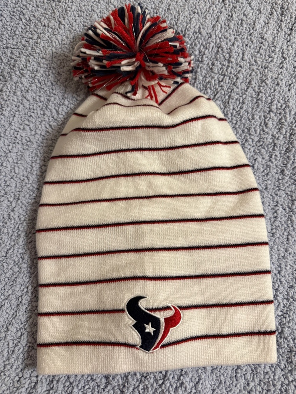 Houston Texans Beanie with Pom
Reebok NFL Team Apparel Label